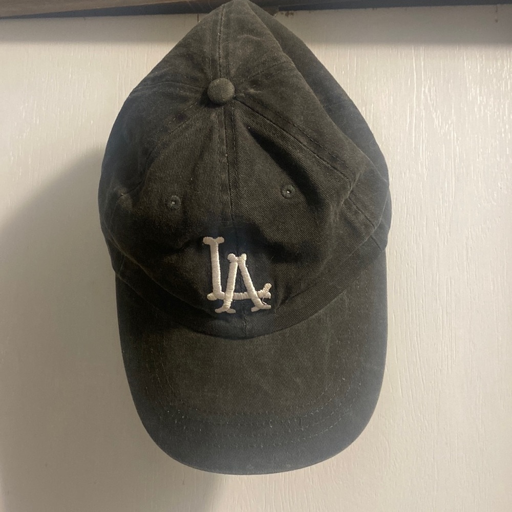 Lil bullies La dads cap.